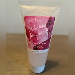 Grace Vanilla Rose Scented Body Scrub - Pink